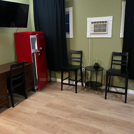 Private Room W/ Private Full Bathroom & Wifi & Ac & Shared Kitchen In Los Angeles Exterior foto